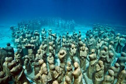 Snorkeling Tour in Underwater Museum